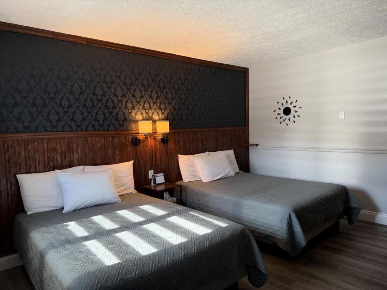 Auberge Micky Inc Edmundston Exterior foto